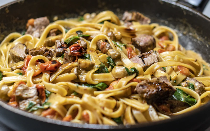 Poêlée de pâtes au bœuf